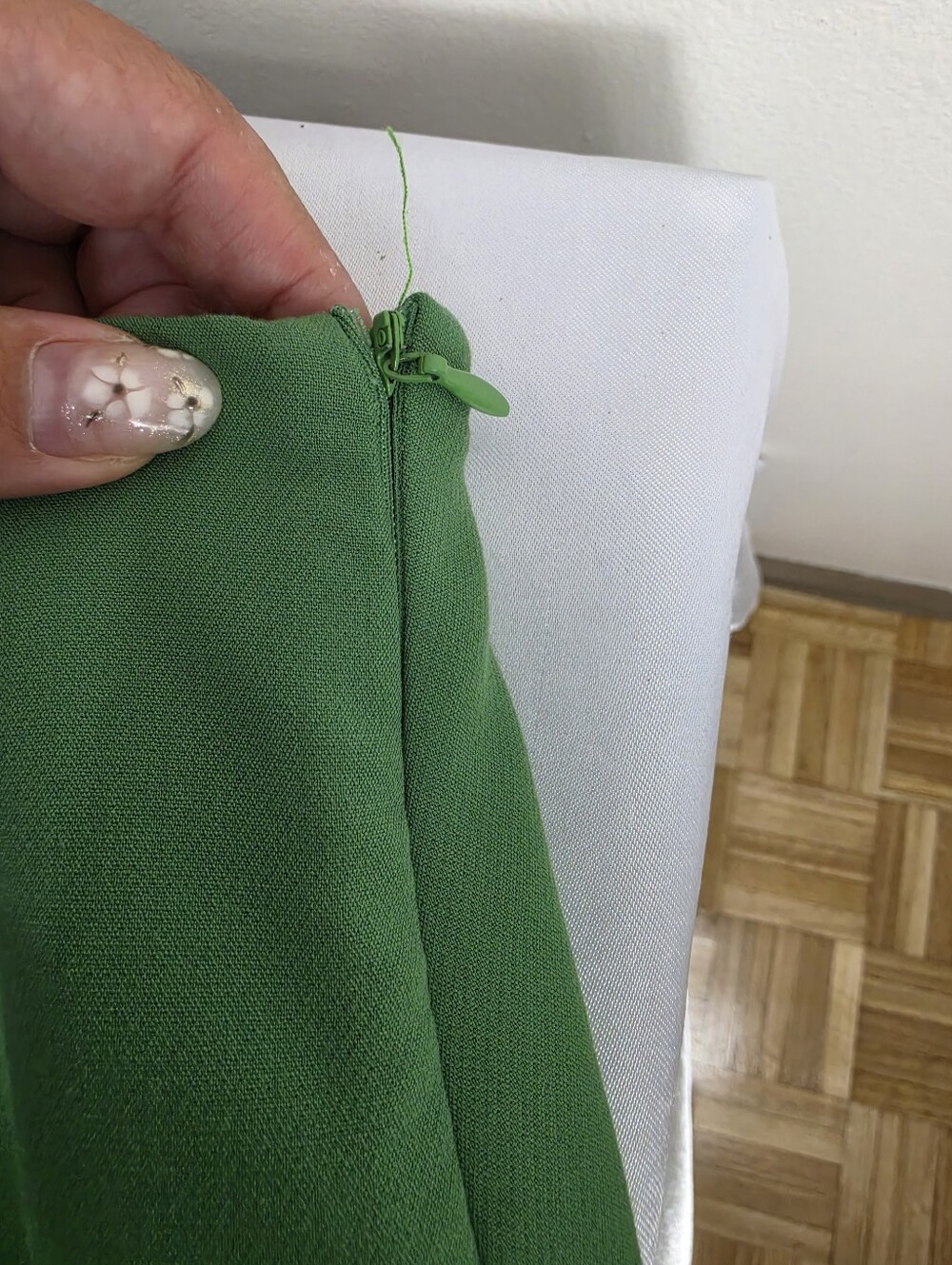 Dynamite Kelly Green Mini Skirt - Picture 7 of 9
